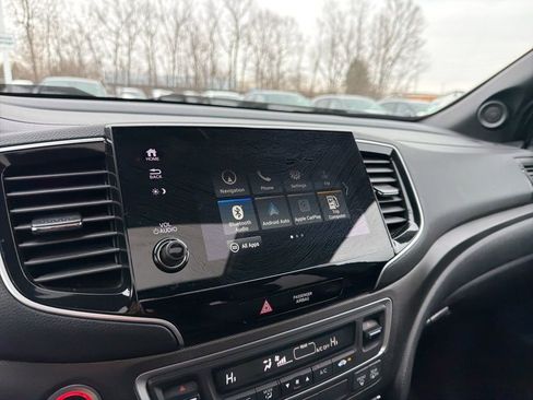 Certified 2024 Honda Passport TrailSport image 32