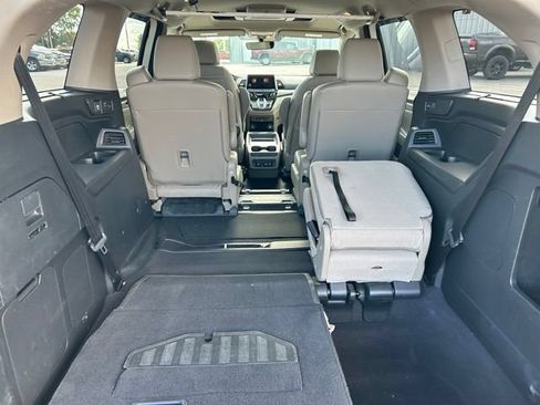 Used 2018 Honda Odyssey Elite image 13