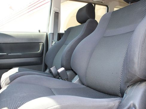 Used 2005 Scion xB image 25