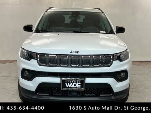Used 2022 Jeep Compass Latitude AWD/4WD image 8