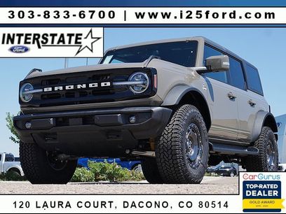 New 2025 Ford Bronco Outer Banks w/ Sasquatch Package