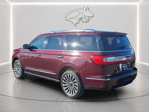 Used 2019 Lincoln Navigator Reserve image 7