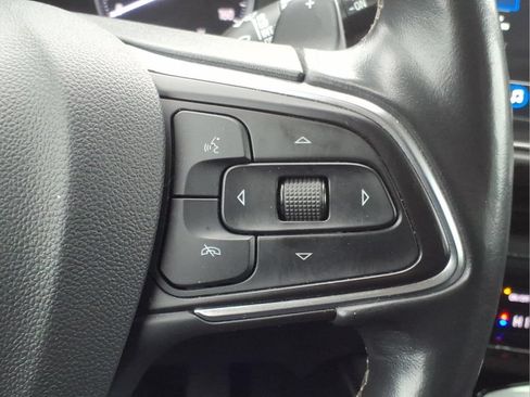 Used 2023 Buick Envision Essence FWD image 17