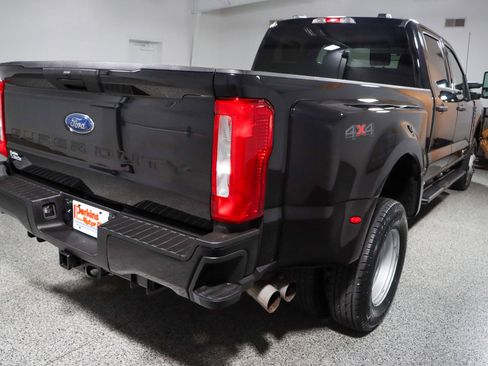 Used 2023 Ford F350 XLT AWD/4WD image 7