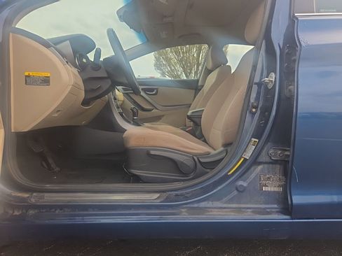 Used 2016 Hyundai Elantra Value Edition image 2