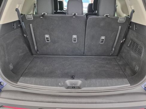 Used 2025 Nissan Pathfinder SV w/ SV Premium Package FWD image 29