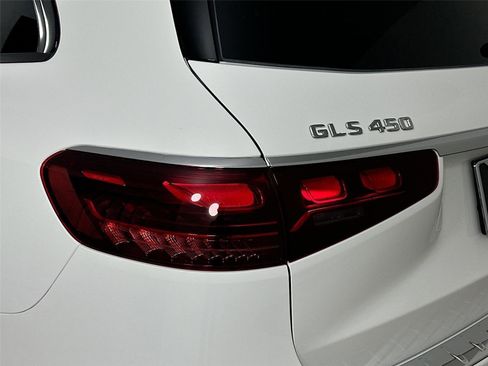 Certified 2026 Mercedes-Benz GLS 450 GLS 450 image 42