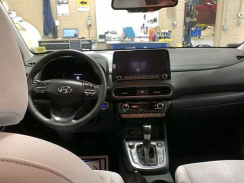 Used 2023 Hyundai Kona SEL w/ Convenience Package AWD/4WD image 19
