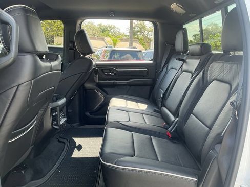 Used 2025 RAM 1500 Limited AWD/4WD image 27