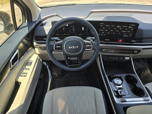 New 2026 Kia Carnival Hybrid FWD image 6