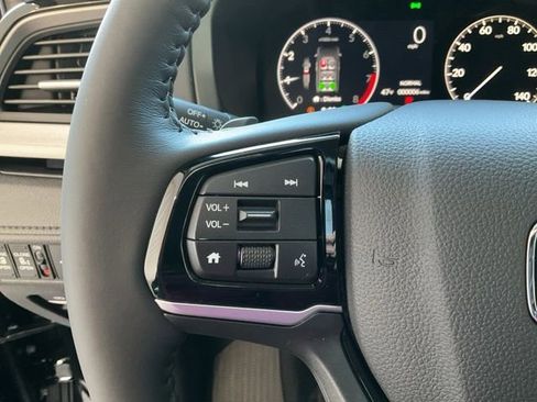 New 2026 Honda Odyssey Touring image 11