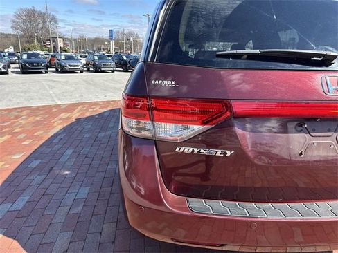 Used 2016 Honda Odyssey Touring Elite image 10