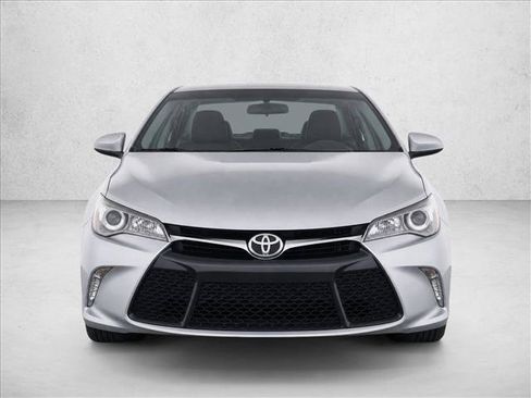 Certified 2017 Toyota Camry SE FWD image 2