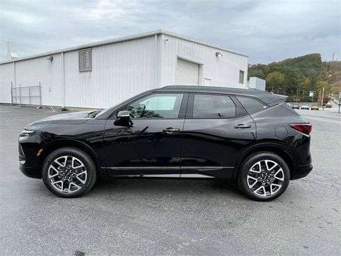 New 2026 Chevrolet Blazer RS image 2