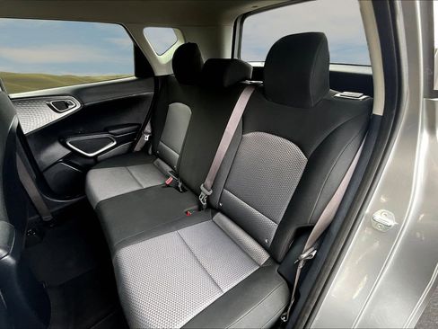 Used 2024 Kia Soul LX w/ Option Group 015 FWD image 14