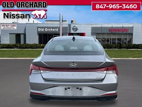 Used 2023 Hyundai Elantra Limited FWD image 7