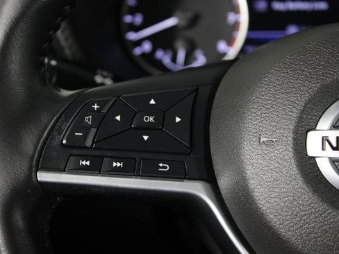 Certified 2022 Nissan Sentra SV FWD image 26