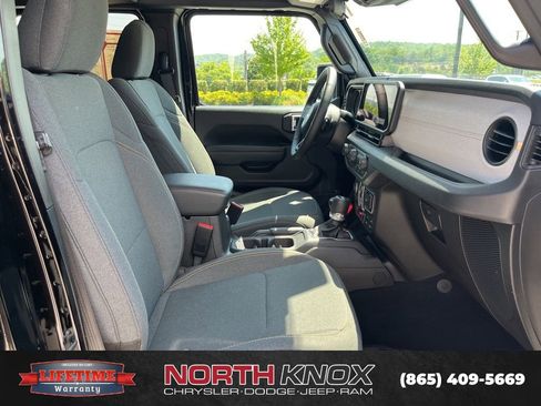 Used 2025 Jeep Wrangler Unlimited Sport S 4xe AWD/4WD image 24