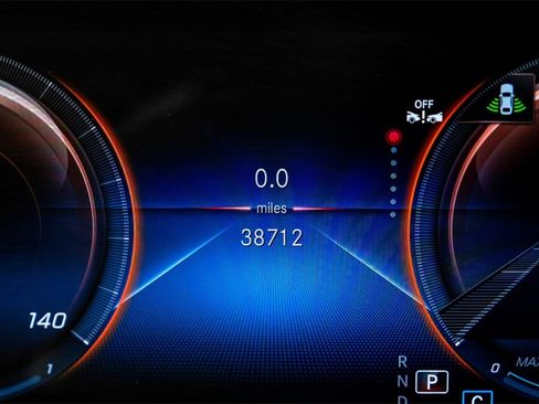 Used 2023 Mercedes-Benz EQB 300 4MATIC image 18