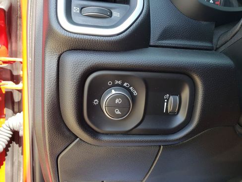 Used 2024 RAM 3500 Big Horn w/ Sport Appearance Package AWD/4WD image 17