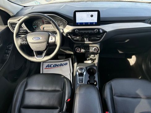 Used 2022 Ford Escape SEL AWD/4WD image 16