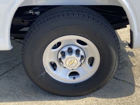 New 2025 Chevrolet Express 2500 w/ Driver Convenience Package image 19