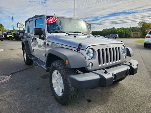 Used 2018 Jeep Wrangler Unlimited Sport S image 19
