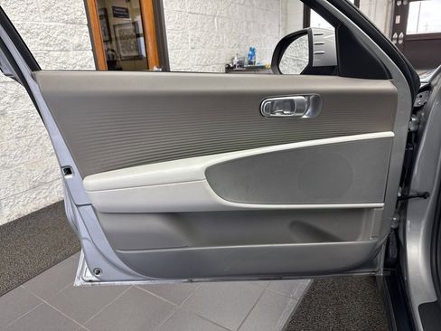 Used 2023 Hyundai Ioniq 6 SEL image 35