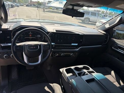 Used 2024 GMC Sierra 1500 Elevation AWD/4WD image 10