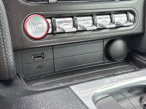 Used 2019 Ford Mustang Premium image 23