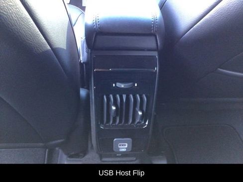 Used 2018 Jeep Grand Cherokee Altitude image 41