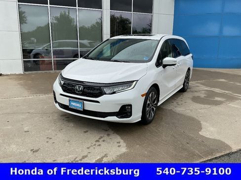 Certified 2026 Honda Odyssey Elite image 2