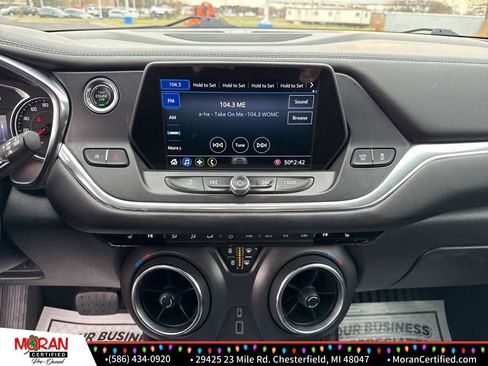 Used 2020 Chevrolet Blazer LT image 17