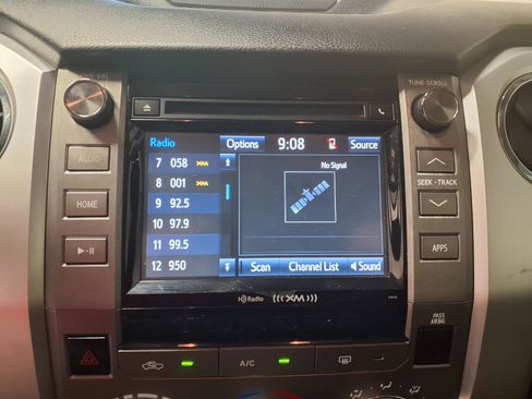 Used 2019 Toyota Tundra SR5 RWD image 12