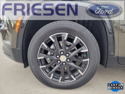 Used 2024 Chevrolet Traverse RS image 9
