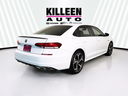 Used 2022 Volkswagen Passat 2.0T R-Line FWD image 7
