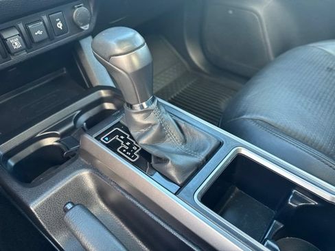 Used 2023 Toyota Tacoma Limited AWD/4WD image 11