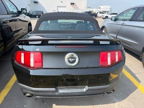Used 2011 Ford Mustang GT Premium w/ 402A Rapid Spec Order Code RWD image 5