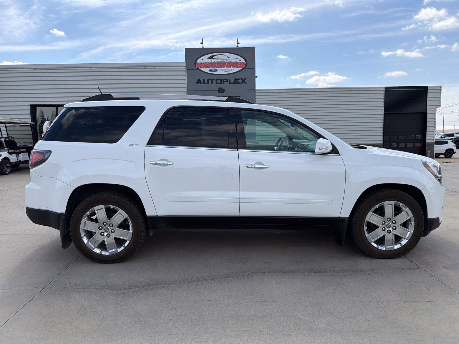 Used 2017 GMC Acadia Limited SLT AWD/4WD image 1