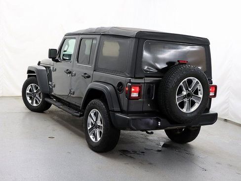 Used 2018 Jeep Wrangler Unlimited Sport image 8