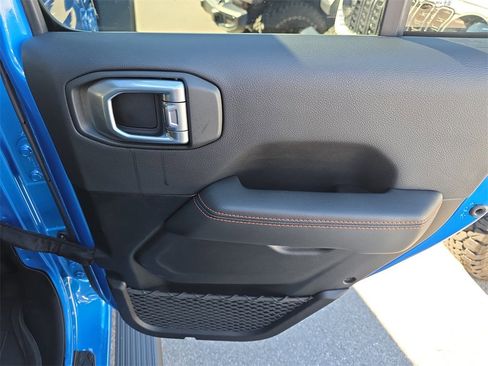 Used 2022 Jeep Gladiator Mojave w/ LED Lighting Group image 35