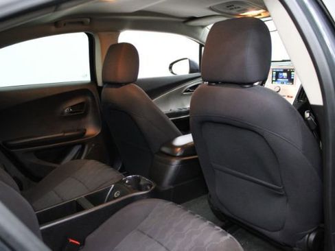 Used 2013 Chevrolet Volt w/ Comfort Package image 23
