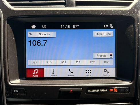 Used 2017 Ford Explorer XLT w/ Equipment Group 202A AWD/4WD image 28