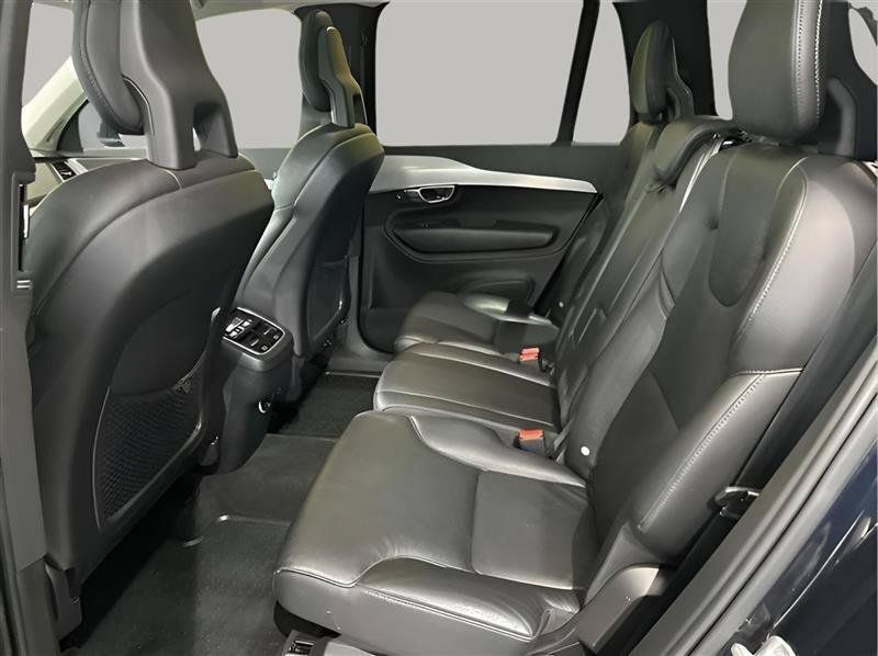 Used 2016 Volvo XC90 T6 Momentum AWD/4WD image 14
