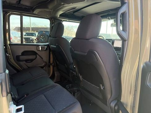 New 2026 Jeep Gladiator Mojave image 23