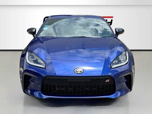 Used 2024 Toyota GR86 Premium RWD image 2