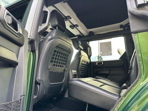 Used 2025 Ford Bronco Badlands image 12