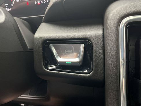 Certified 2025 GMC Yukon Denali w/ Sun & Power Step Package AWD/4WD image 28