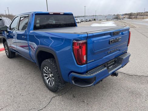 Used 2022 GMC Sierra 1500 AT4 image 11