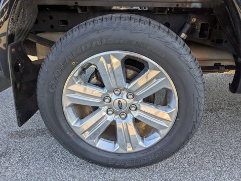 Used 2020 Ford F150 Lariat w/ Equipment Group 502A Luxury AWD/4WD image 13
